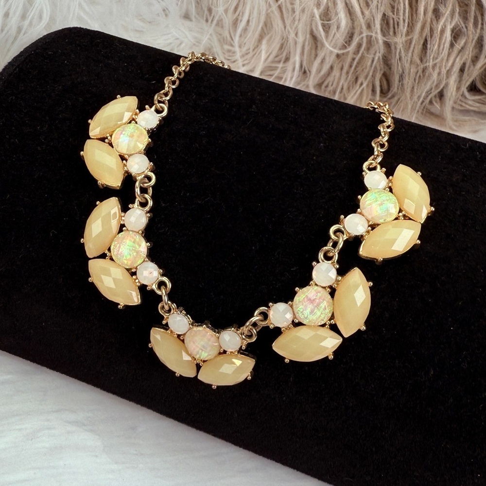 Elegant Goldtone and Cream Statement Necklace